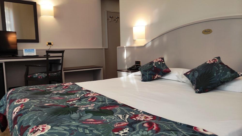Mokinba Montebianco Hotel Milaan
